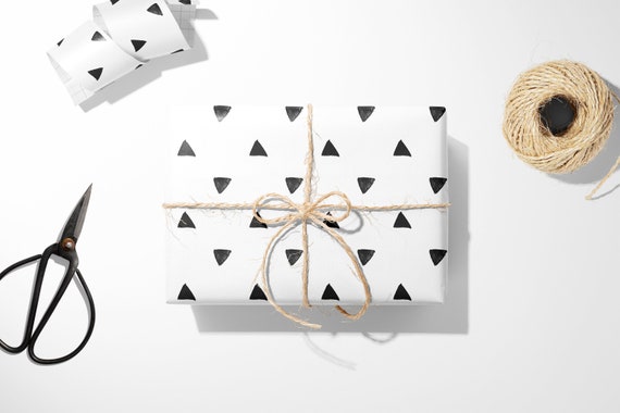 Triangle Gift Wrap